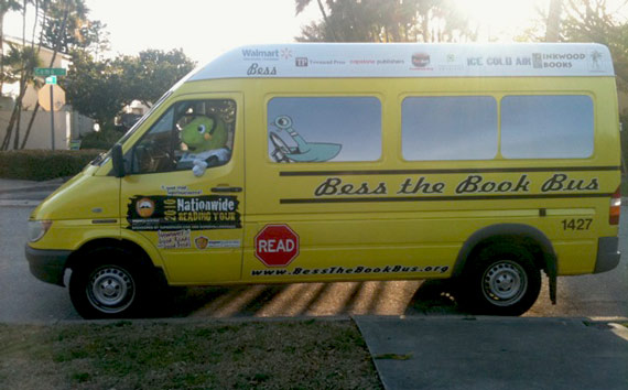 bess_the_book_bus